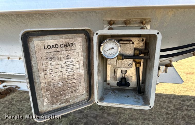 image for item DG4471 2014 Stoughton  AHV-421T-AR-A grain trailer