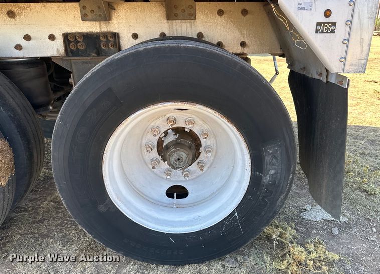 image for item DG4471 2014 Stoughton  AHV-421T-AR-A grain trailer