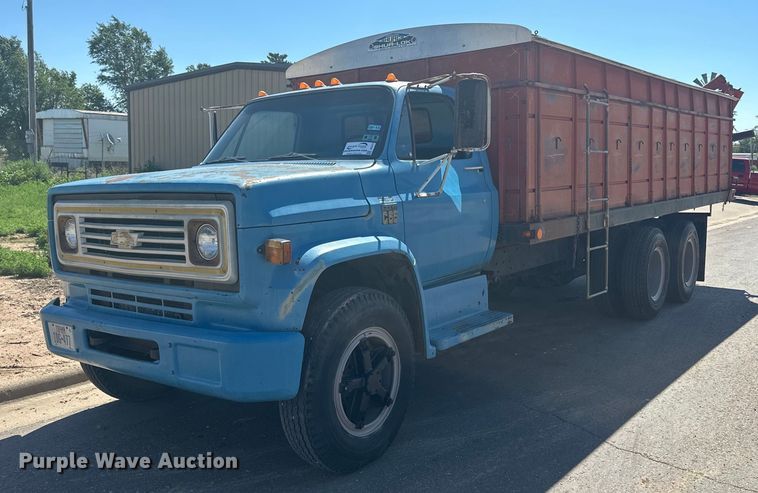 image for item DG4479 1973 Chevrolet C65 grain truck