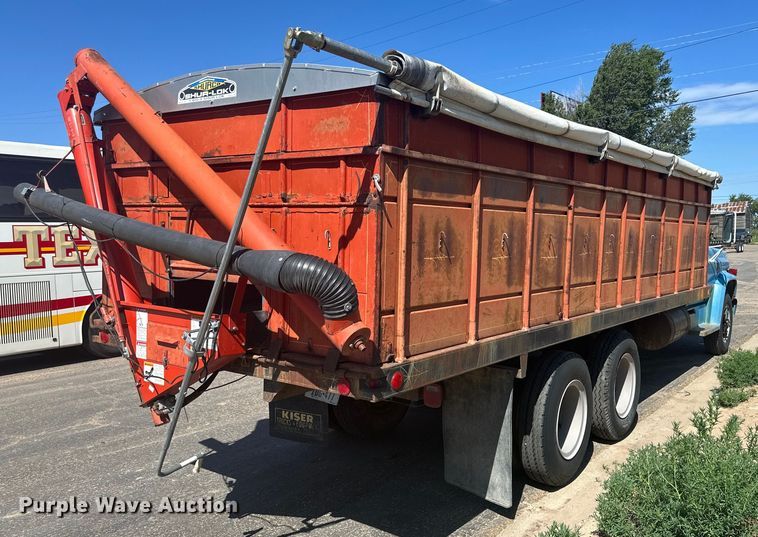 image for item DG4479 1973 Chevrolet C65 grain truck