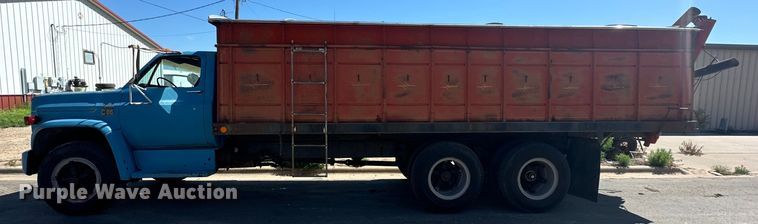 image for item DG4479 1973 Chevrolet C65 grain truck