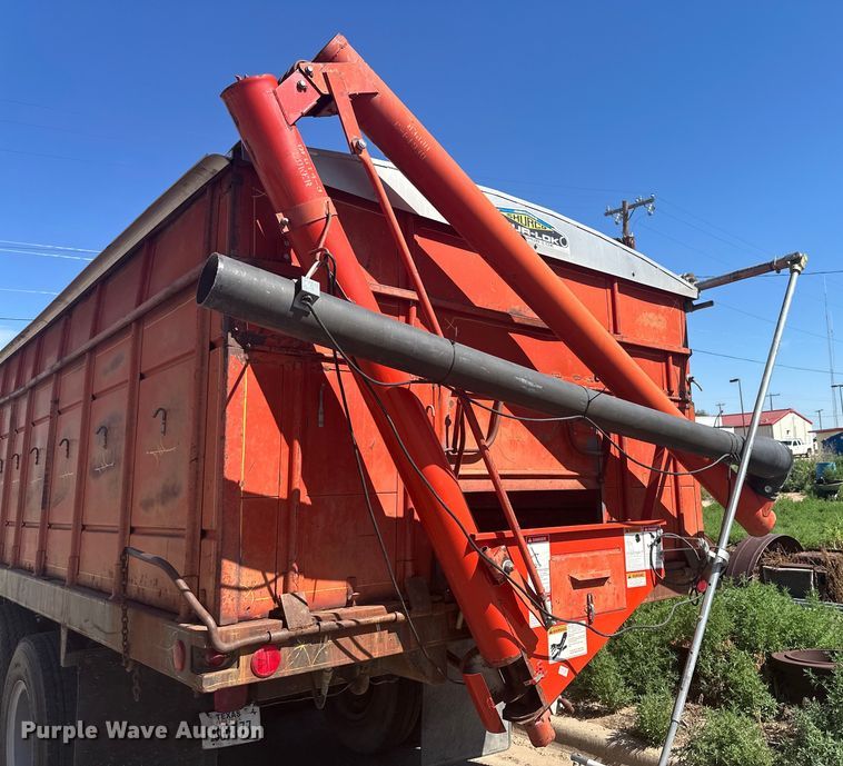 image for item DG4479 1973 Chevrolet C65 grain truck