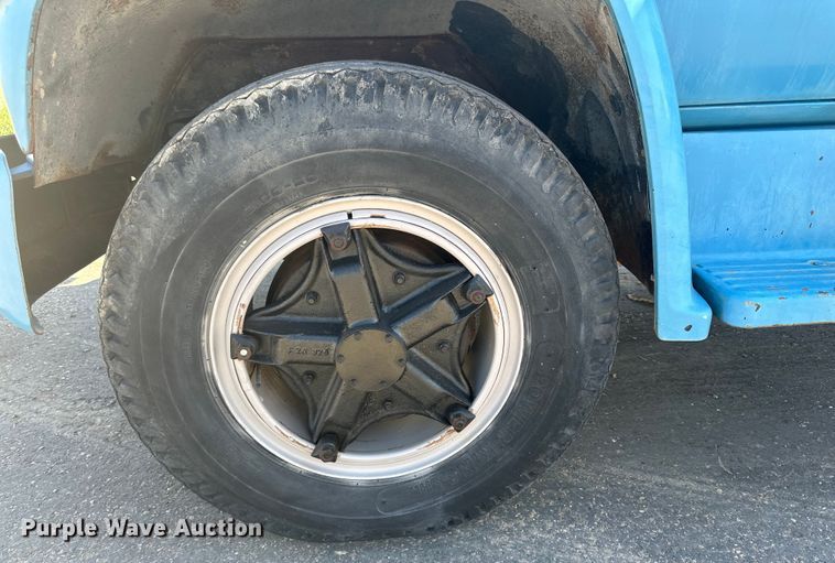 image for item DG4479 1973 Chevrolet C65 grain truck