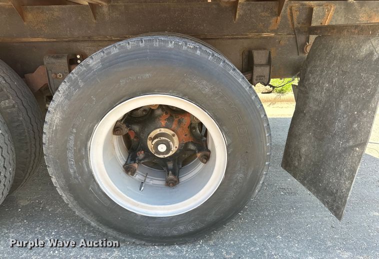 image for item DG4479 1973 Chevrolet C65 grain truck