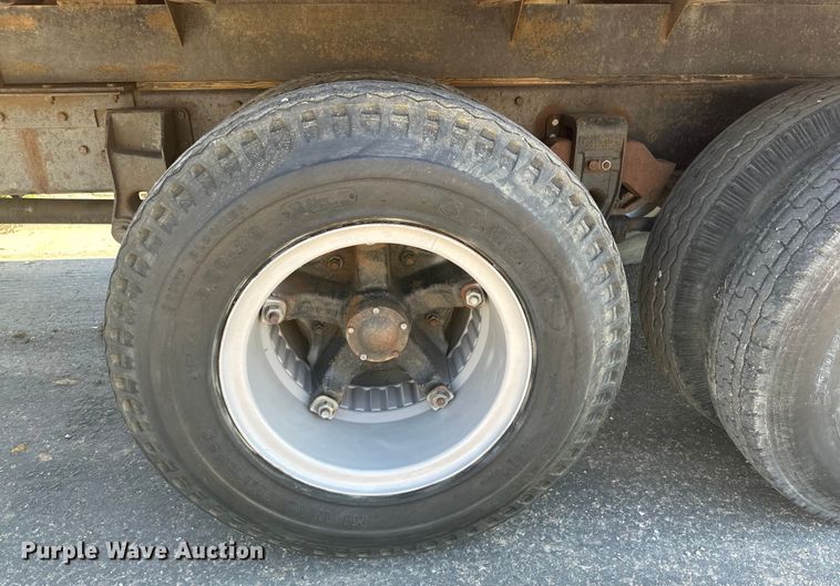 image for item DG4479 1973 Chevrolet C65 grain truck