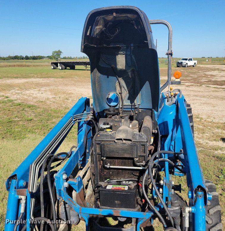 image for item DN3502 1997 Ford New Holland 1630 MFWD tractor