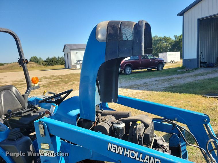 image for item DN3502 1997 Ford New Holland 1630 MFWD tractor