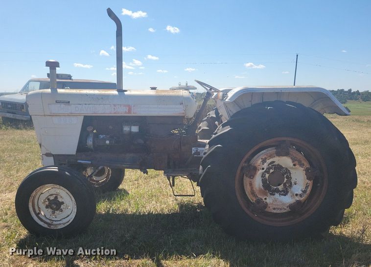 image for item DN3511 1975 David Brown 995 tractor