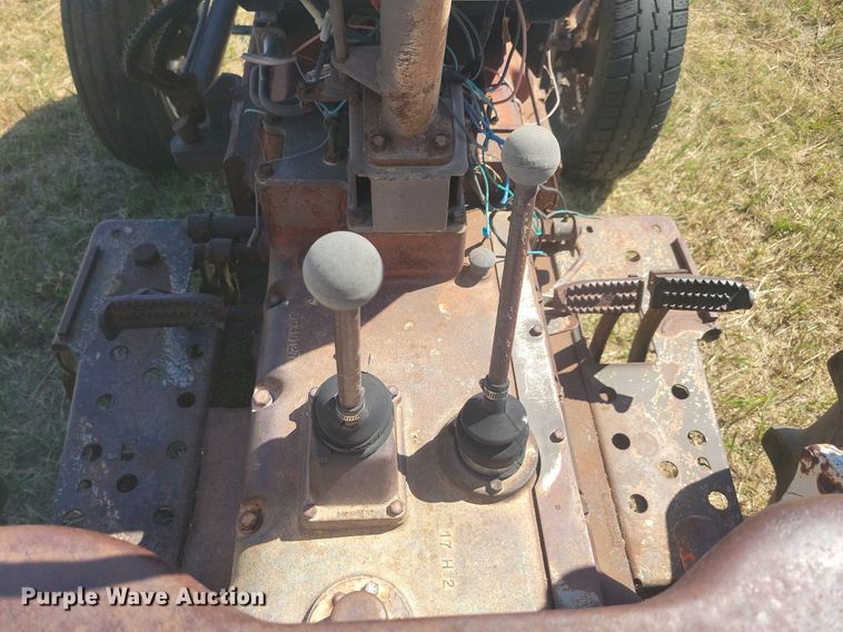 image for item DN3511 1975 David Brown 995 tractor