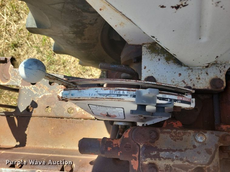 image for item DN3511 1975 David Brown 995 tractor