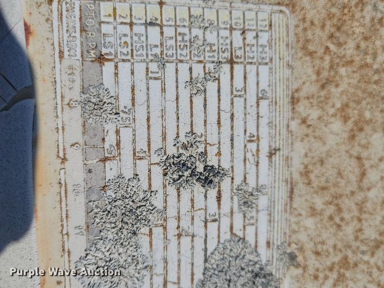 image for item DN3511 1975 David Brown 995 tractor