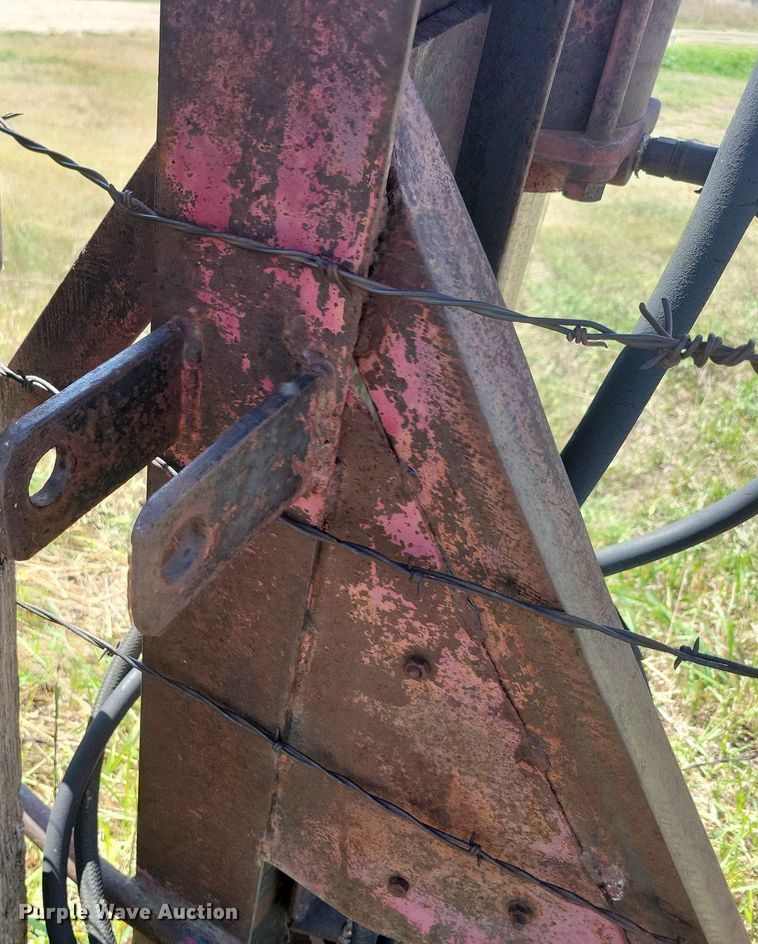 image for item DN3519 Wheatheart Post driver