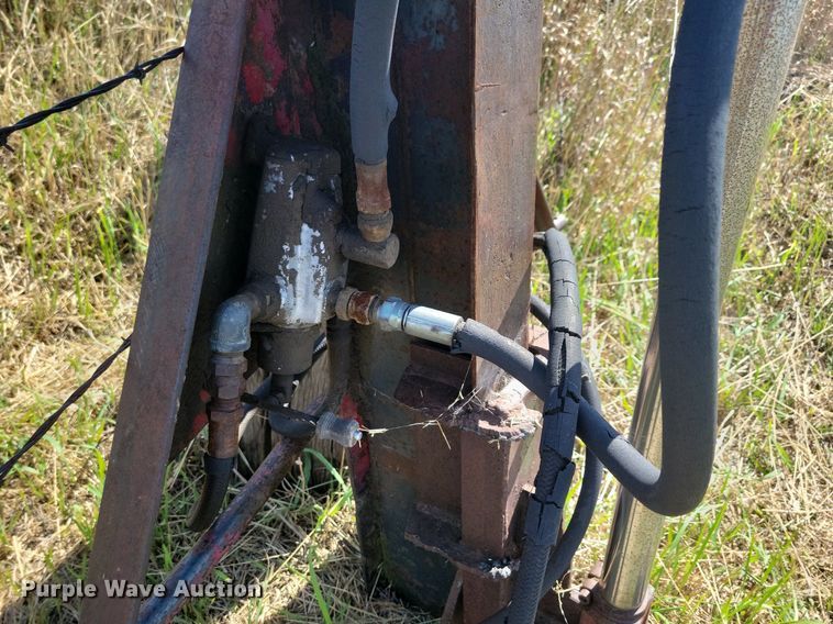 image for item DN3519 Wheatheart Post driver