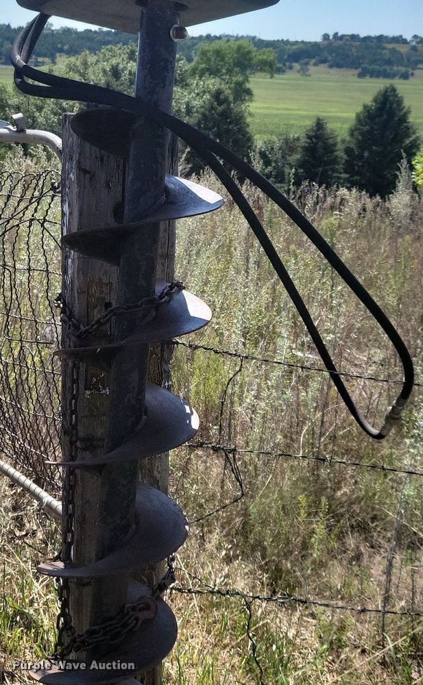 image for item DN3519 Wheatheart Post driver