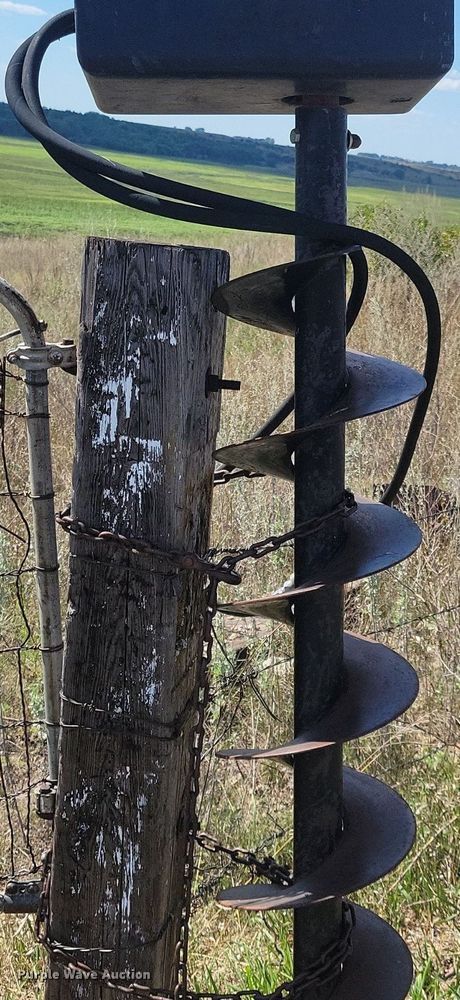 image for item DN3519 Wheatheart Post driver