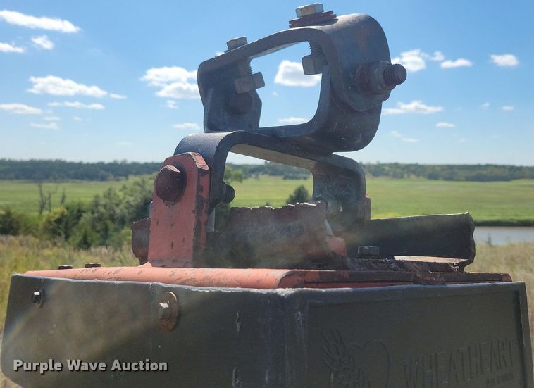 image for item DN3519 Wheatheart Post driver