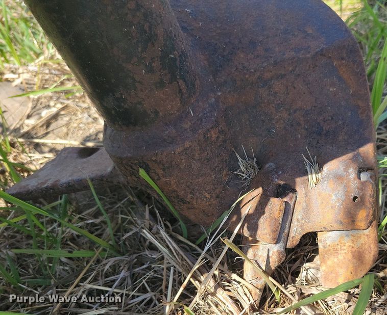 image for item DN3519 Wheatheart Post driver