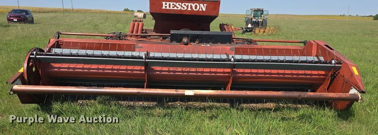 image for item DQ4576 1983 Hesston 6550 windrower