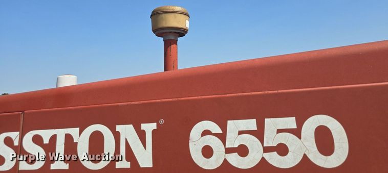 image for item DQ4576 1983 Hesston 6550 windrower