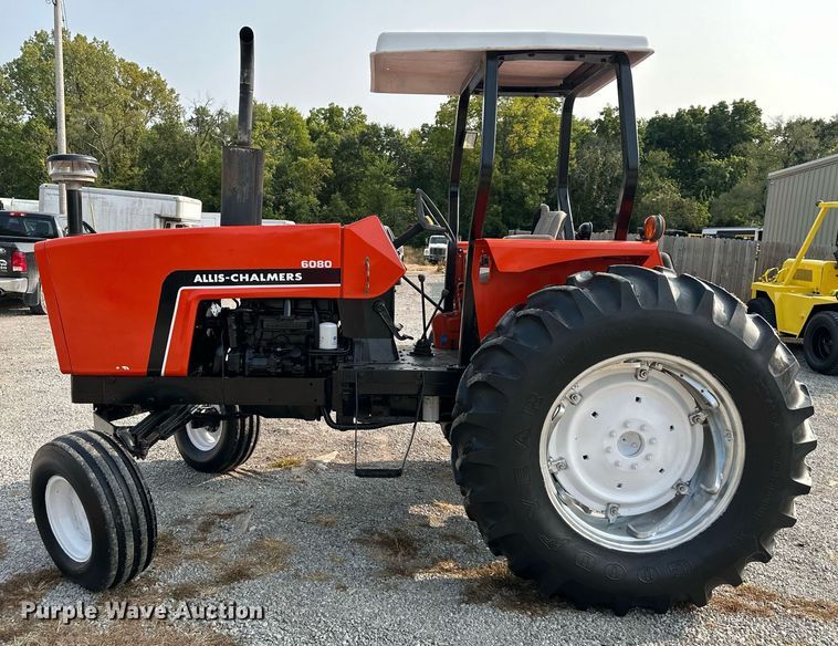 image for item DR2590 1982 Allis Chalmers 6080 tractor