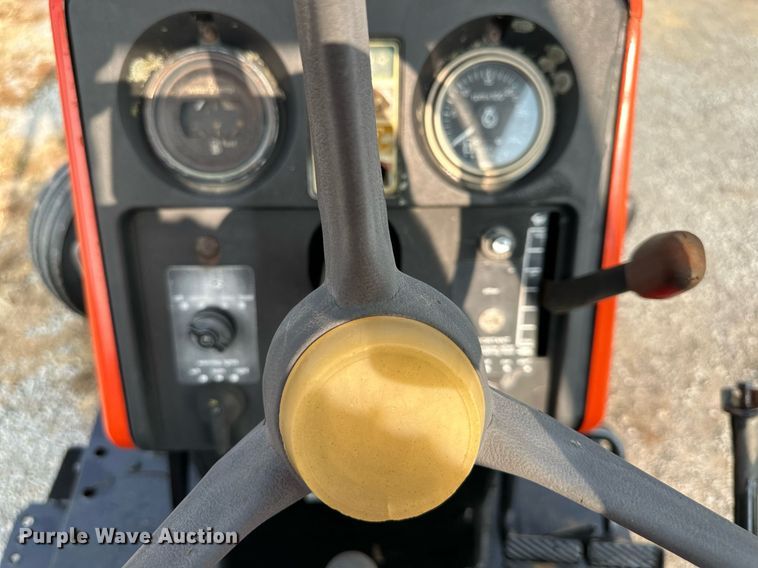 image for item DR2590 1982 Allis Chalmers 6080 tractor