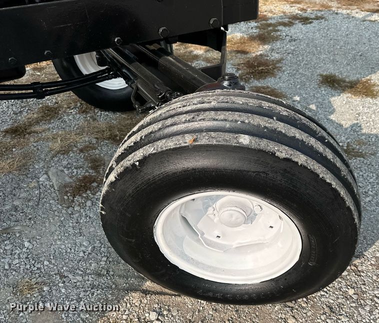 image for item DR2590 1982 Allis Chalmers 6080 tractor