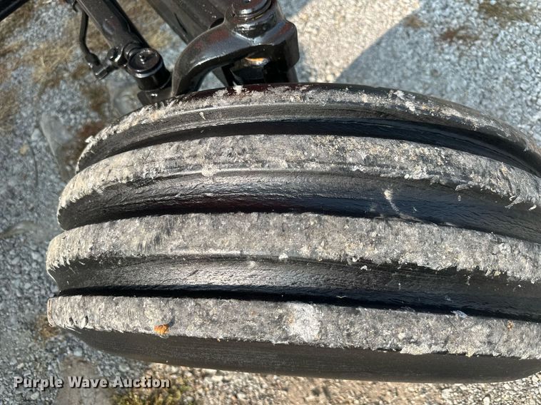 image for item DR2590 1982 Allis Chalmers 6080 tractor