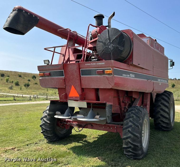 image for item DR2607 Case International  1644 Axial-Flow  RWA combine