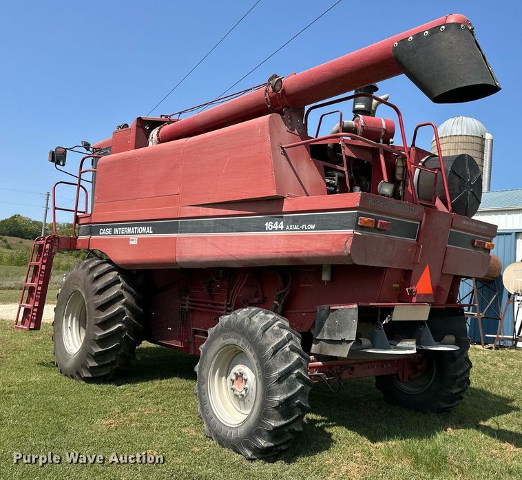 image for item DR2607 Case International  1644 Axial-Flow  RWA combine