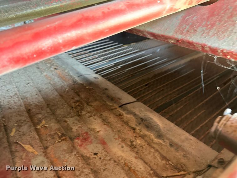 image for item DR2607 Case International  1644 Axial-Flow  RWA combine