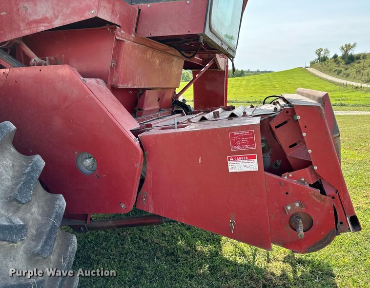 image for item DR2607 Case International  1644 Axial-Flow  RWA combine