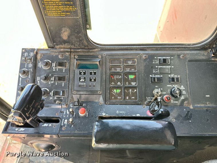 image for item DR2607 Case International  1644 Axial-Flow  RWA combine