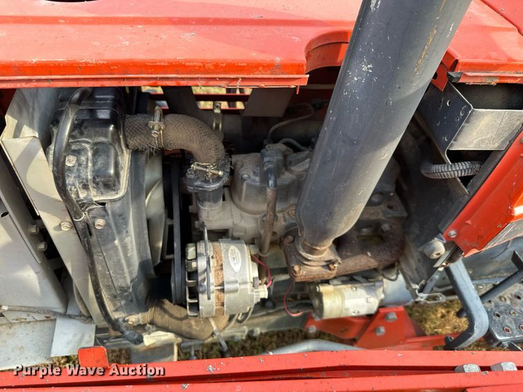 image for item DR2609 1994 Kubota  L2350 MFWD tractor