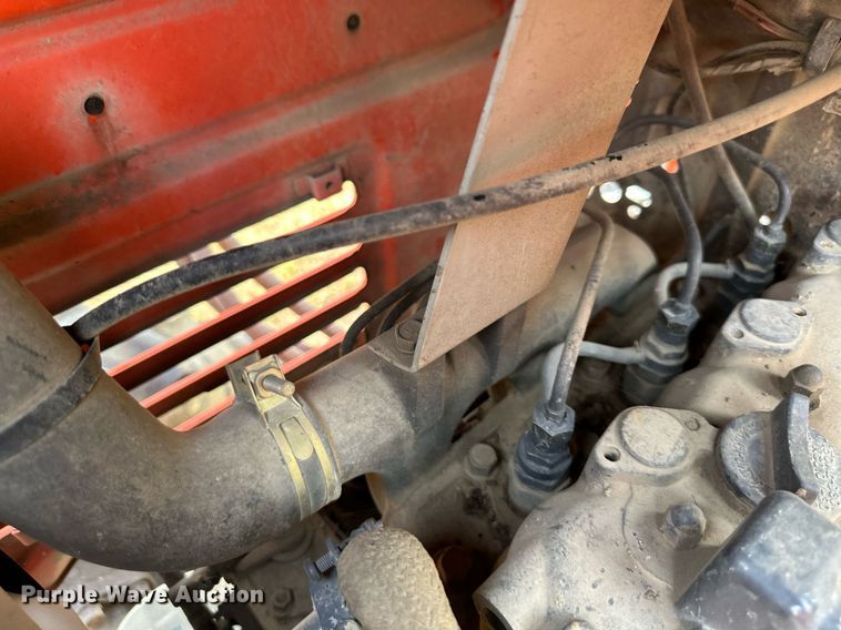 image for item DR2609 1994 Kubota  L2350 MFWD tractor