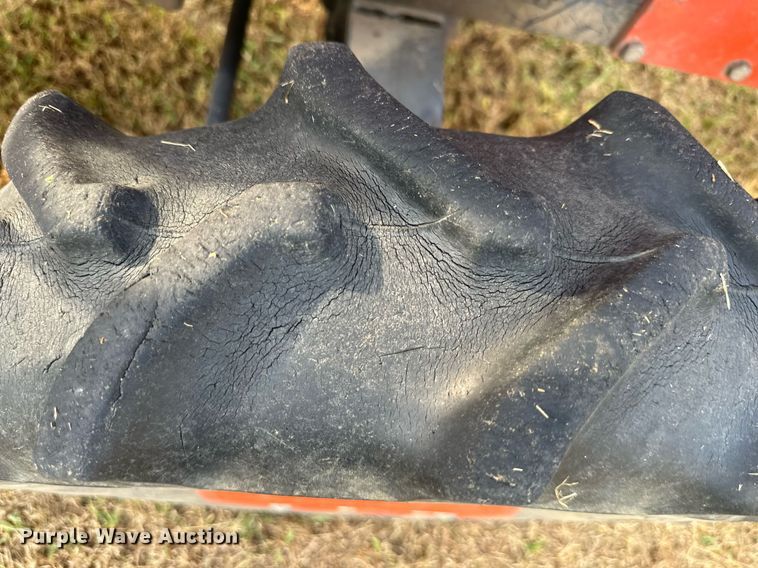 image for item DR2609 1994 Kubota  L2350 MFWD tractor