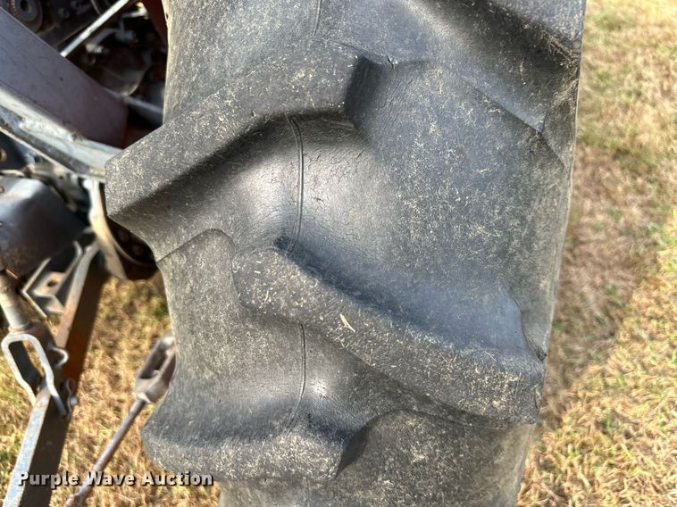 image for item DR2609 1994 Kubota  L2350 MFWD tractor