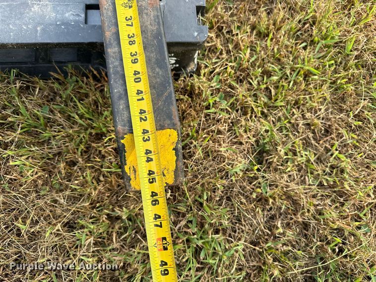 image for item DR2609 1994 Kubota  L2350 MFWD tractor