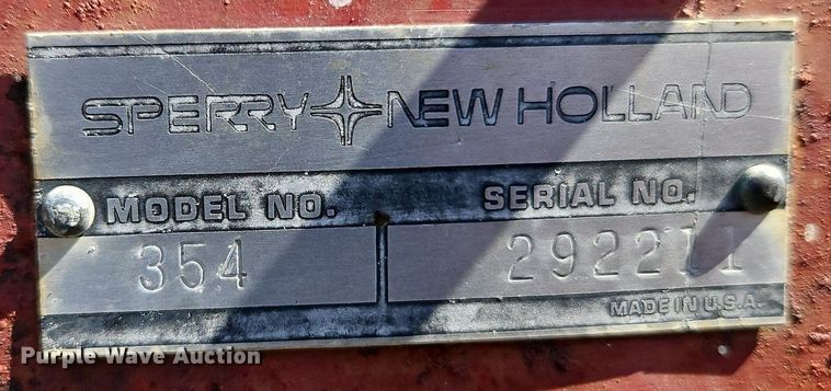 image for item DR8764 New Holland 354 feed grinder/mixer