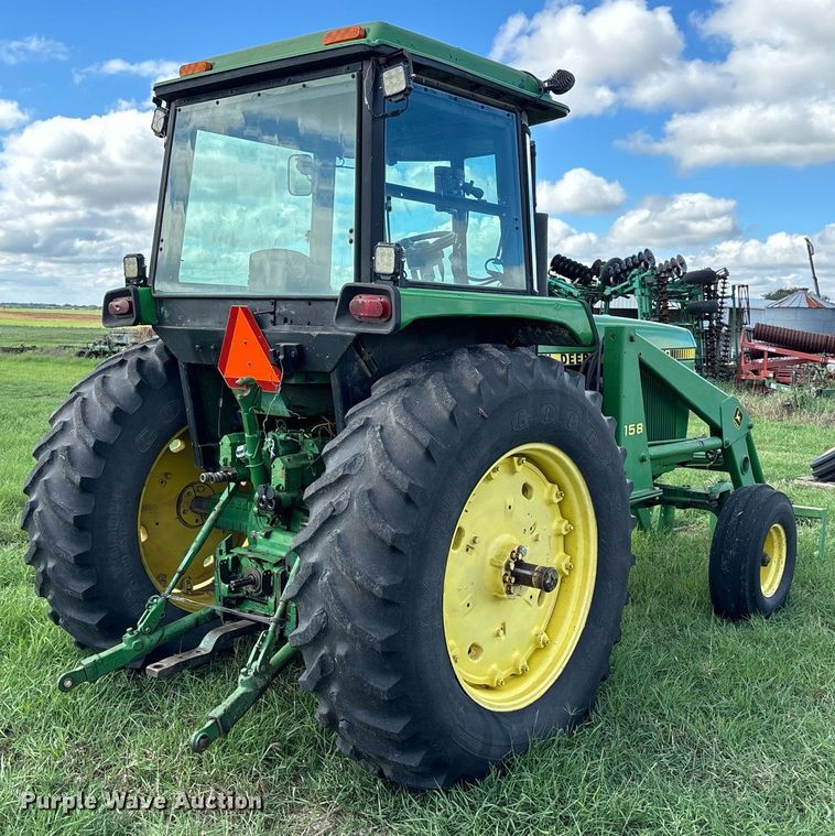 image for item DS2521 1981 John Deere  4240 tractor