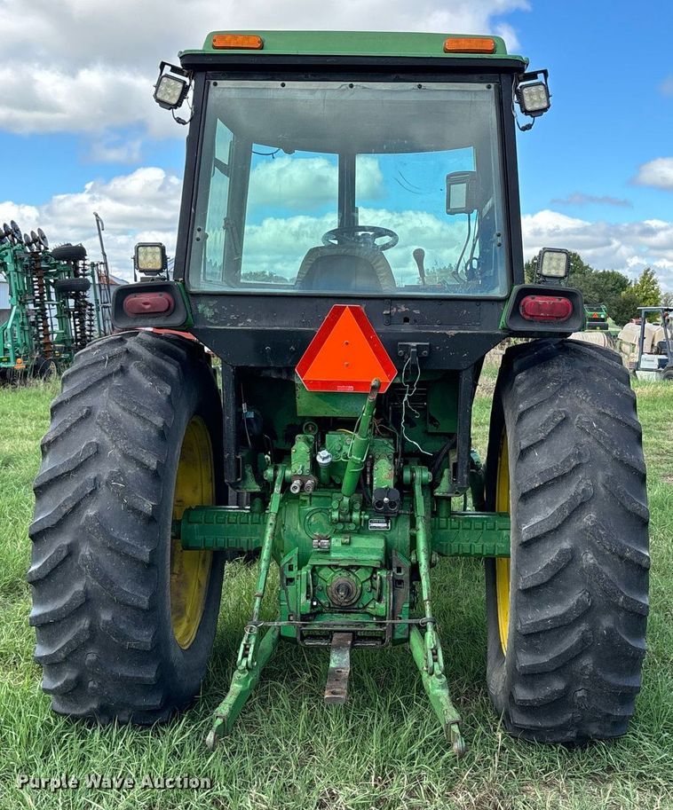 image for item DS2521 1981 John Deere  4240 tractor