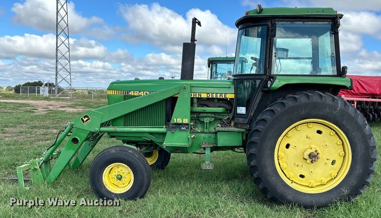 image for item DS2521 1981 John Deere  4240 tractor