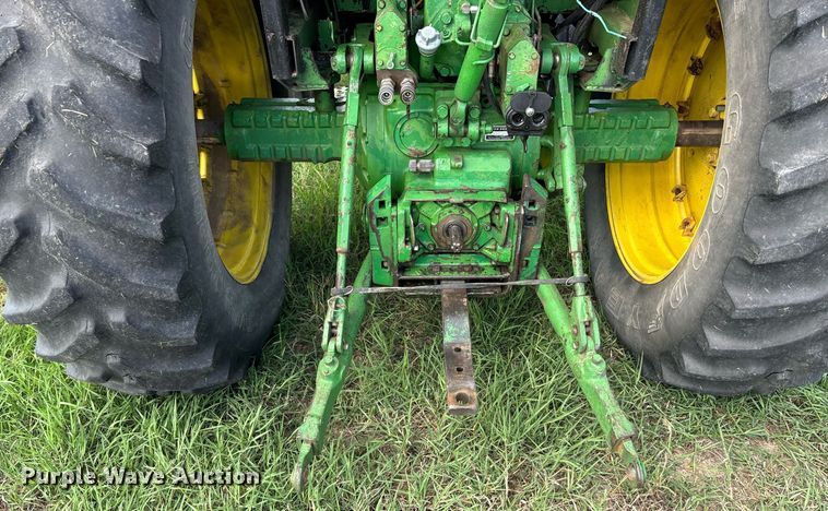 image for item DS2521 1981 John Deere  4240 tractor