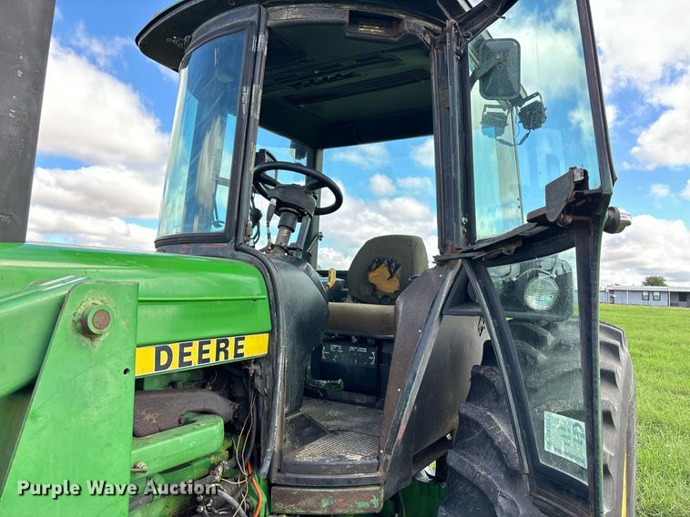 image for item DS2521 1981 John Deere  4240 tractor