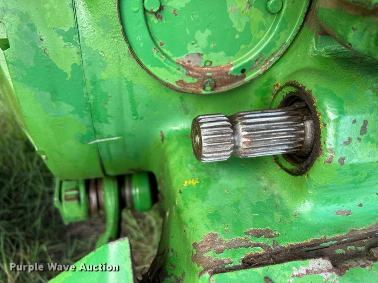 image for item DS2521 1981 John Deere  4240 tractor