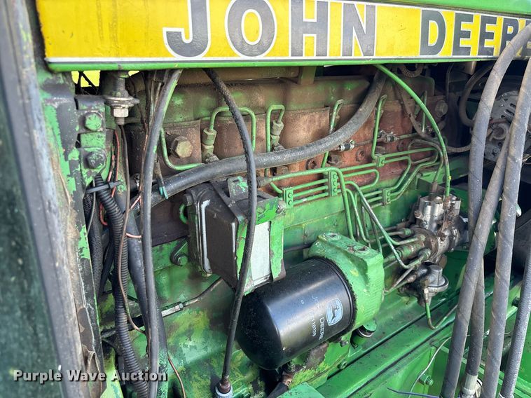 image for item DS2521 1981 John Deere  4240 tractor