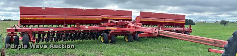 image for item DS2522 Sunflower  9433-40 grain drill