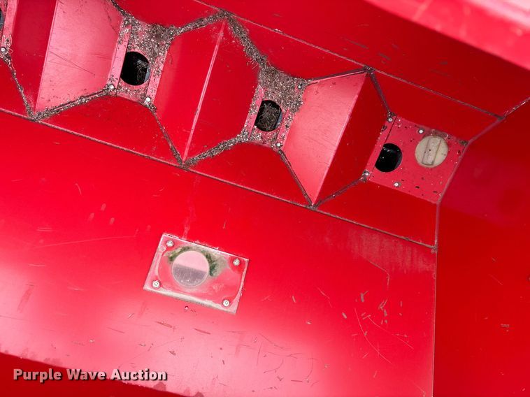 image for item DS2522 Sunflower  9433-40 grain drill