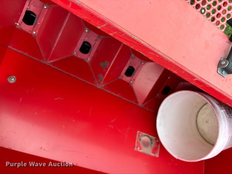 image for item DS2522 Sunflower  9433-40 grain drill