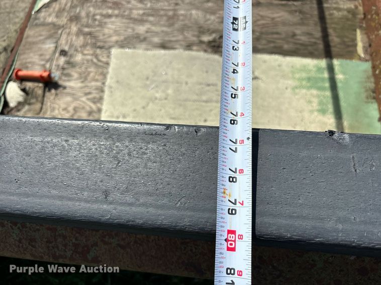 image for item DS2523 John Deere  785 manure spreader