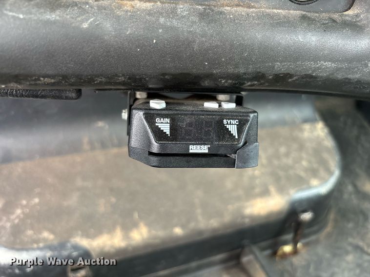 image for item DS2524 2003 GMC C6C042 flatbed truck